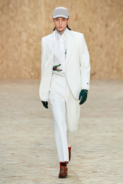 Look 8